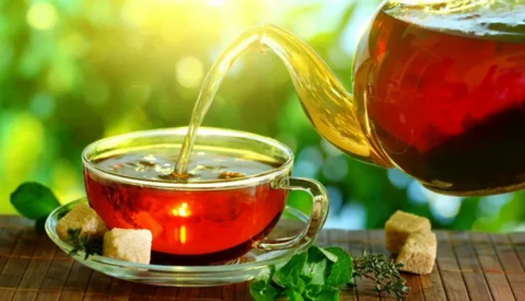Chás sem cafeína: opções para relaxar antes de dormir